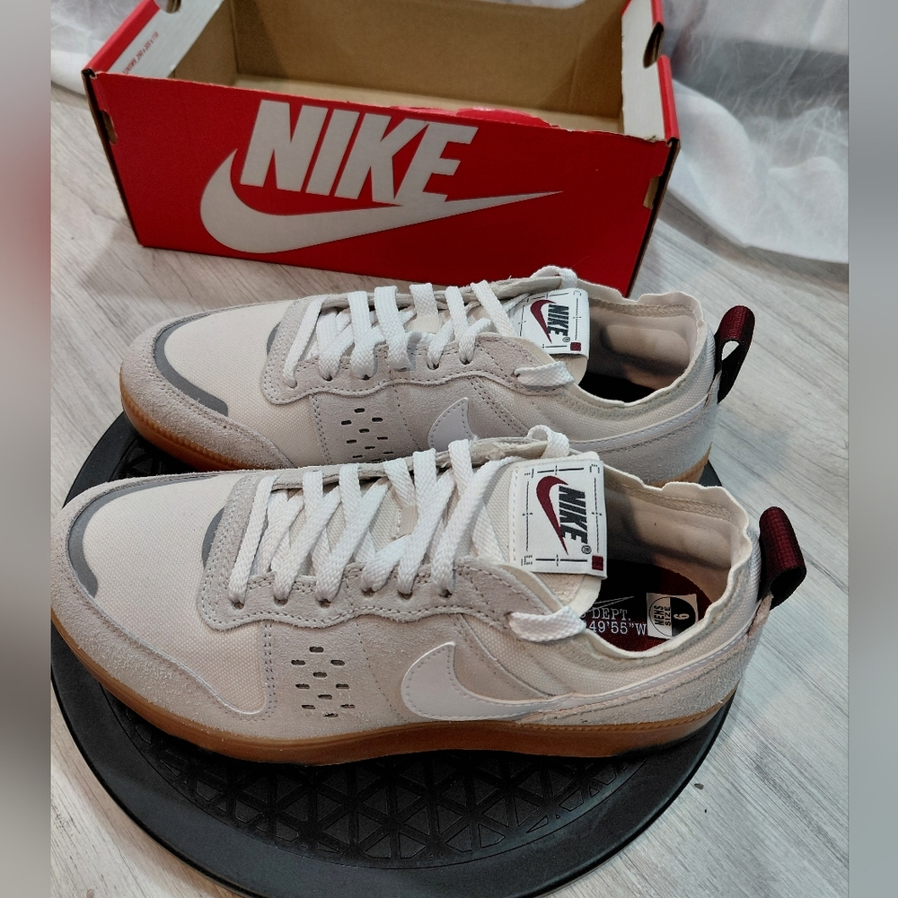 NEW NIKE CITY Womens All Terrain Urban Walker Shoes SIZE 7.5